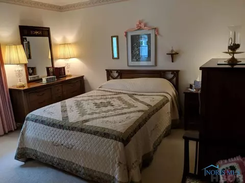231 Yates Ave, Findlay, OH 45840 photo 8