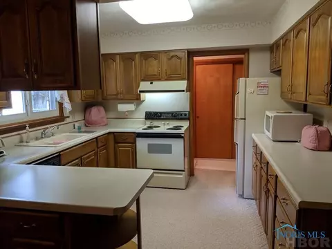 231 Yates Ave, Findlay, OH 45840 photo 7