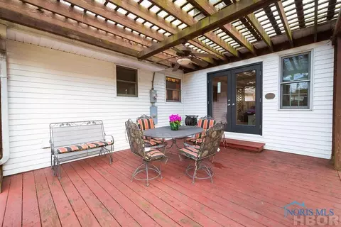 516 Bright Rd, Findlay, OH 45840 photo 2