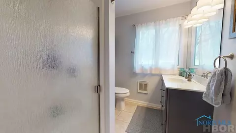 918 Evergreen Cir, Willard, OH 44890 photo 23