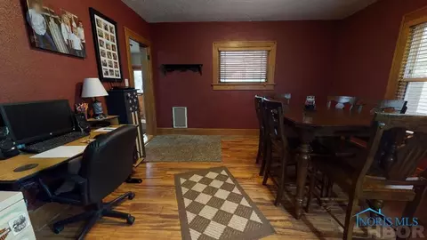 629 Maplewood, Willard, OH 44890 photo 19