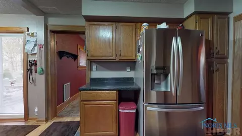 629 Maplewood, Willard, OH 44890 photo 5