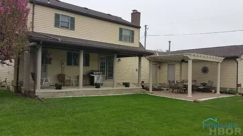710 Eighth St, Upper Sandusky, OH 43351 photo 3