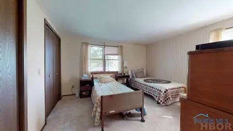 728 Beach Dr, Willard, OH 44890 photo 9