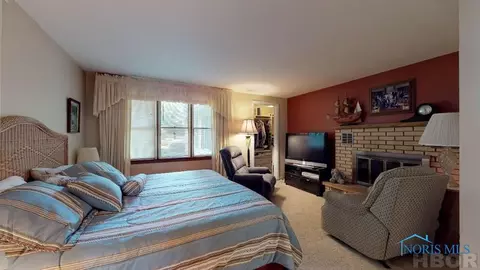 728 Beach Dr, Willard, OH 44890 photo 3