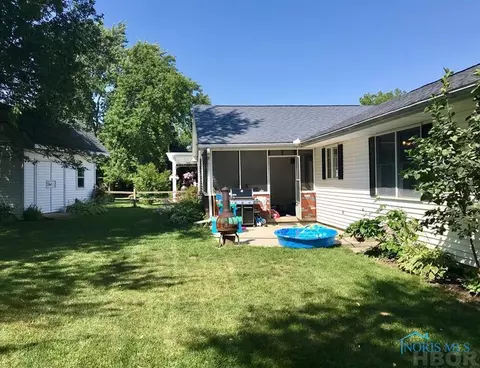 2518 Springmill Rd, Findlay, OH 45840 photo 2