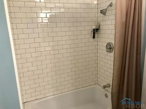2518 Springmill Rd, Findlay, OH 45840 photo 4