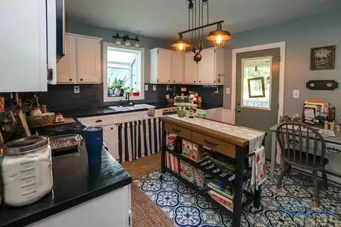 223 Perrin Ave, Mccomb, OH 45858 photo 6