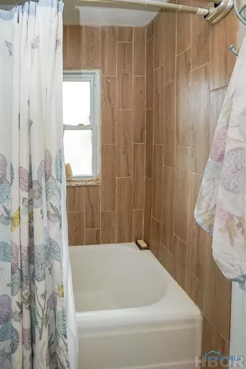 223 Perrin Ave, Mccomb, OH 45858 photo 12