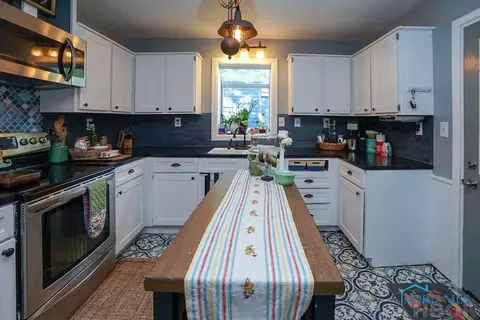 223 Perrin Ave, Mccomb, OH 45858 photo 9