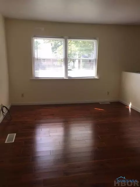 434 Rector Ave, Findlay, OH 45840 photo 2