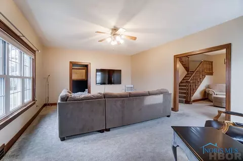 517 E 4th St, Ottawa, OH 45875 photo 5