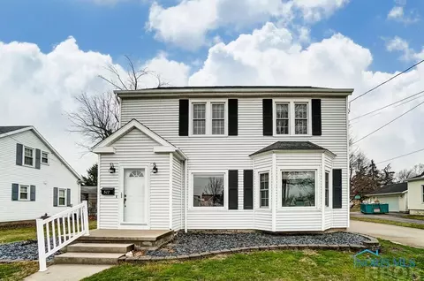 517 E 4th St, Ottawa, OH 45875 photo 1