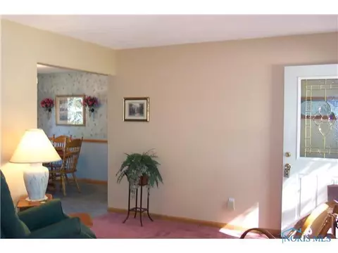 112 Fairview, Lyons, OH 43533 photo 5