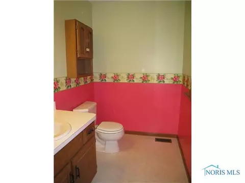 24-320 Co Rd V, Archbold, OH 43502 photo 12