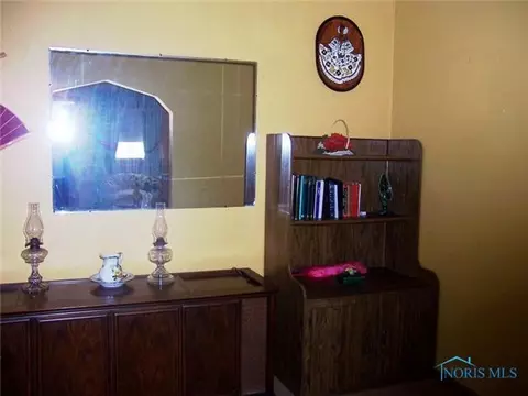 1616 Hamilton, Toledo, OH 43607 photo 4