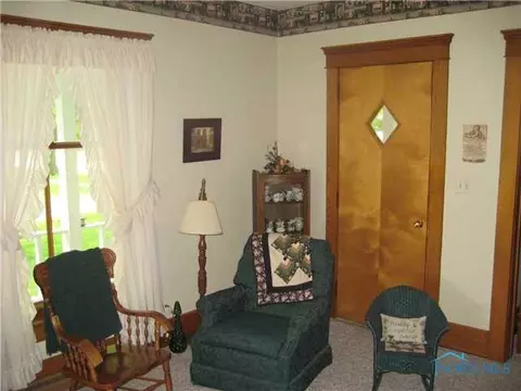 202 W Elm St, Edon, OH 43518 photo 4
