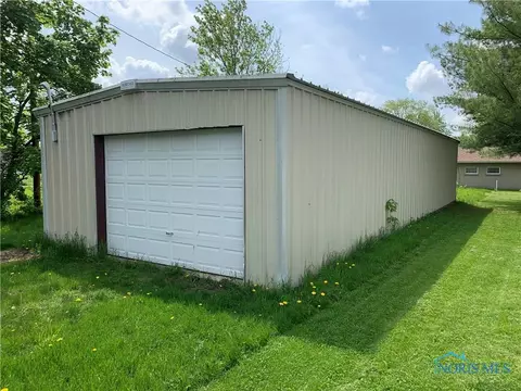 860 E Mulberry, Bryan, OH 43506 photo 6