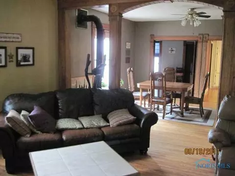 121 Maple, Wayne, OH 43466 photo 3