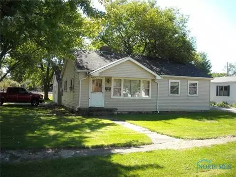 340 E Maple, Deshler, OH 43516 photo 1