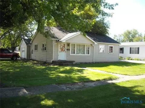 340 E Maple, Deshler, OH 43516 photo 2