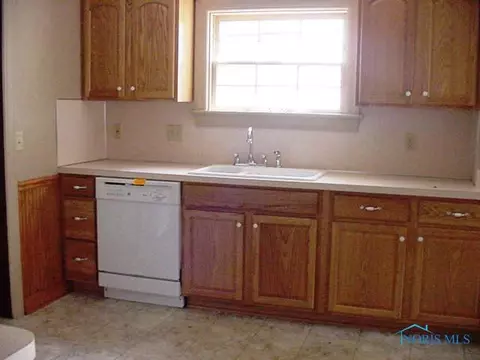 2147 Perth, Toledo, OH 43607 photo 5