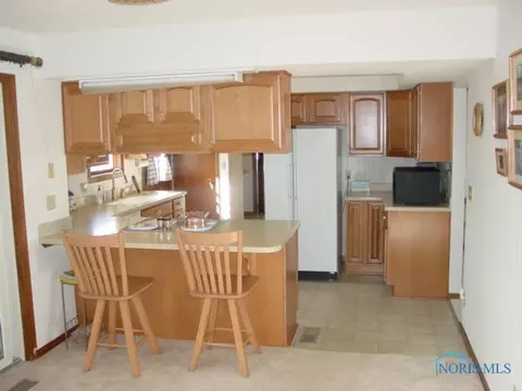 411 Cardinal Dr, Bryan, OH 43506 photo 5