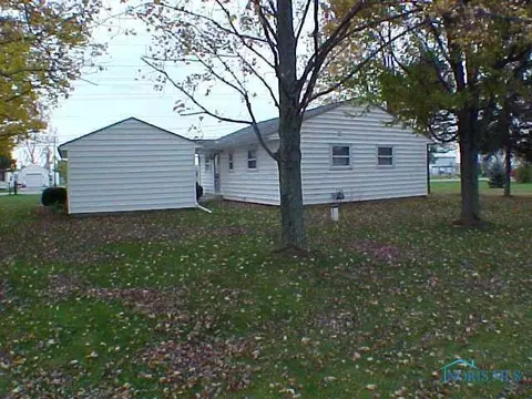 1901 E Wilson, Bryan, OH 43506 photo 2