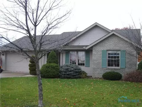 1706 Colonial Ln, Bryan, OH 43506 photo 2