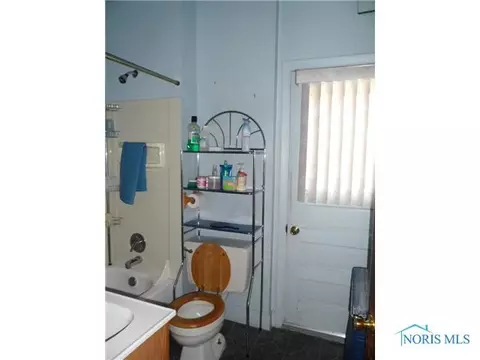 1403 Upton Ave, Toledo, OH 43607 photo 7