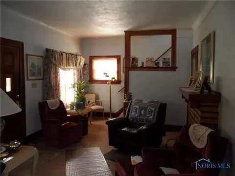 1403 Upton Ave, Toledo, OH 43607 photo 5