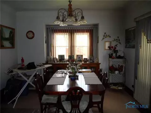 1403 Upton Ave, Toledo, OH 43607 photo 4