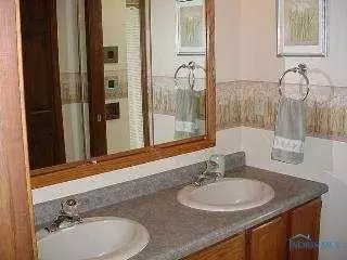 205 Brown Dr, Bryan, OH 43506 photo 9