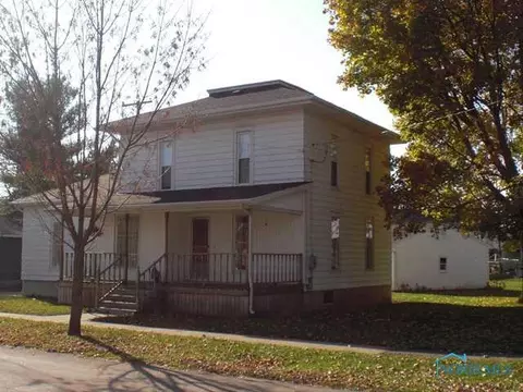 105 N Eagle, Fayette, OH 43521 photo 2