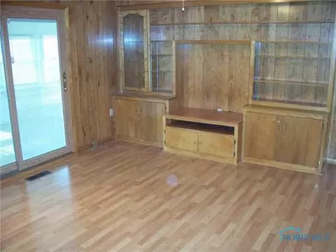 893 E Graceway, Napoleon, OH 43545 photo 8