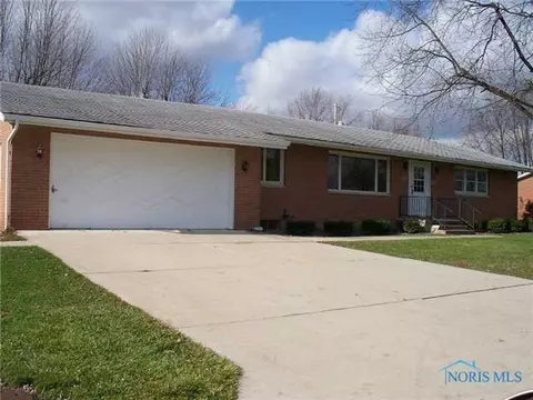 893 E Graceway, Napoleon, OH 43545 photo 1