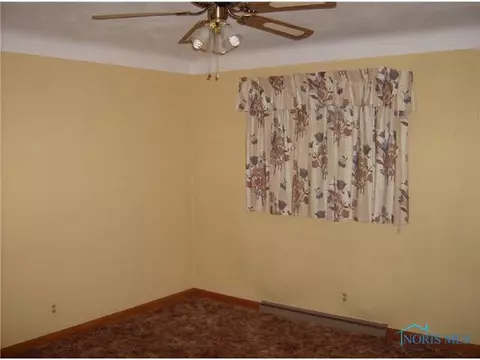 320 E North, Deshler, OH 43516 photo 9