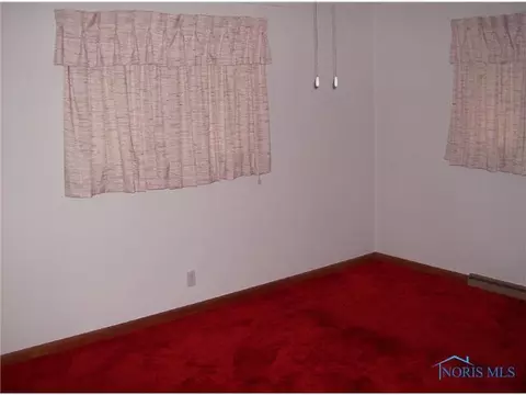 320 E North, Deshler, OH 43516 photo 8