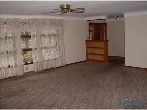 320 E North, Deshler, OH 43516 photo 3