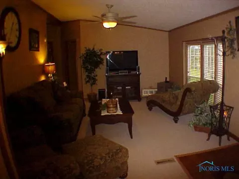 4307 Farmer Mark, Bryan, OH 43506 photo 10