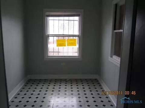 818 Evesham, Toledo, OH 43607 photo 7
