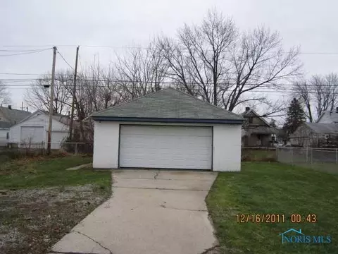 818 Evesham, Toledo, OH 43607 photo 3