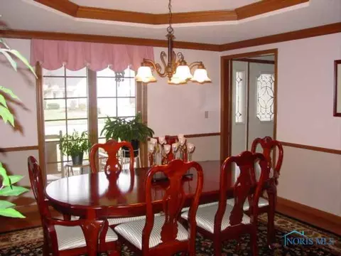 107 Brown Dr, Bryan, OH 43506 photo 5