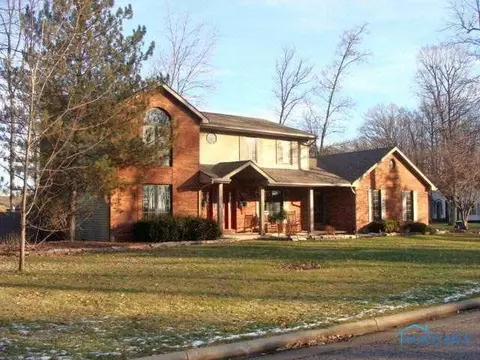 107 Brown Dr, Bryan, OH 43506 photo 1