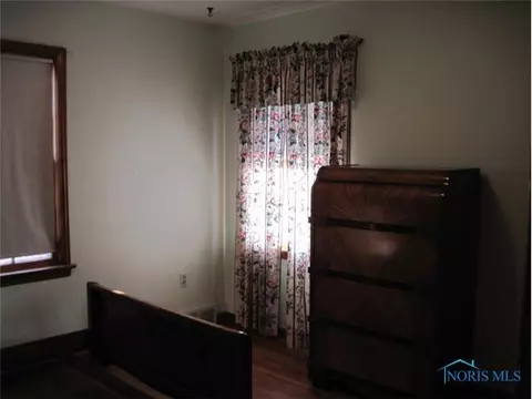 2262 Hinde Rd, Toledo, OH 43607 photo 8