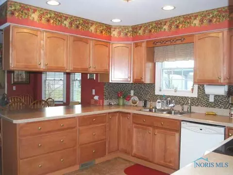 1177 Apache, Wauseon, OH 43567 photo 9