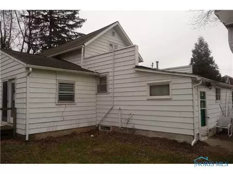 701 E Liberty, Leipsic, OH 45856 photo 2