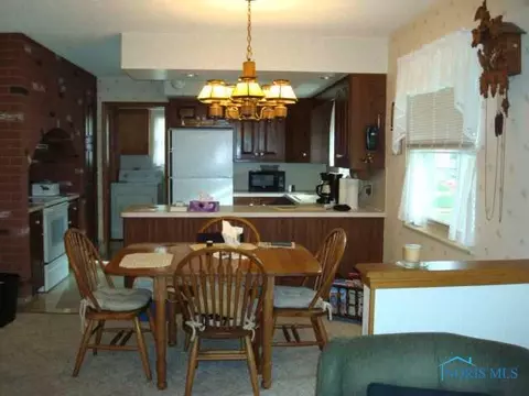 3144 Springtime, Oregon, OH 43616 photo 8