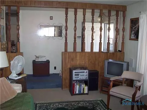 219 Independence, Toledo, OH 43607 photo 3