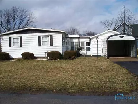 128 E Barnes, Napoleon, OH 43545 photo 2